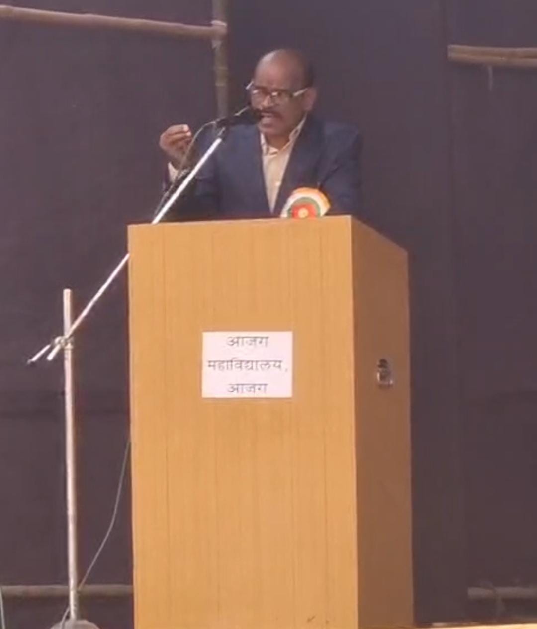 Message of life values ​​through humorous poems Prof Dr Vishnu Surase